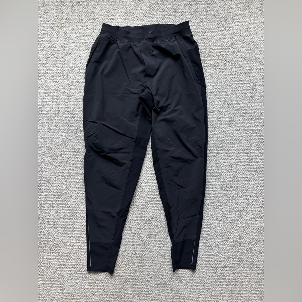 lululemon Men's Surge Hybrid Pant Shorter